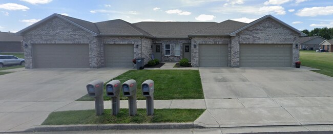 Primary Photo - Eagleview Estates of Troy