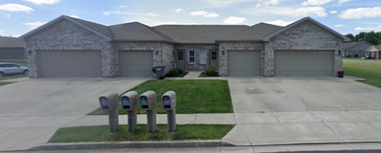 Building Photo - Eagleview Estates of Troy
