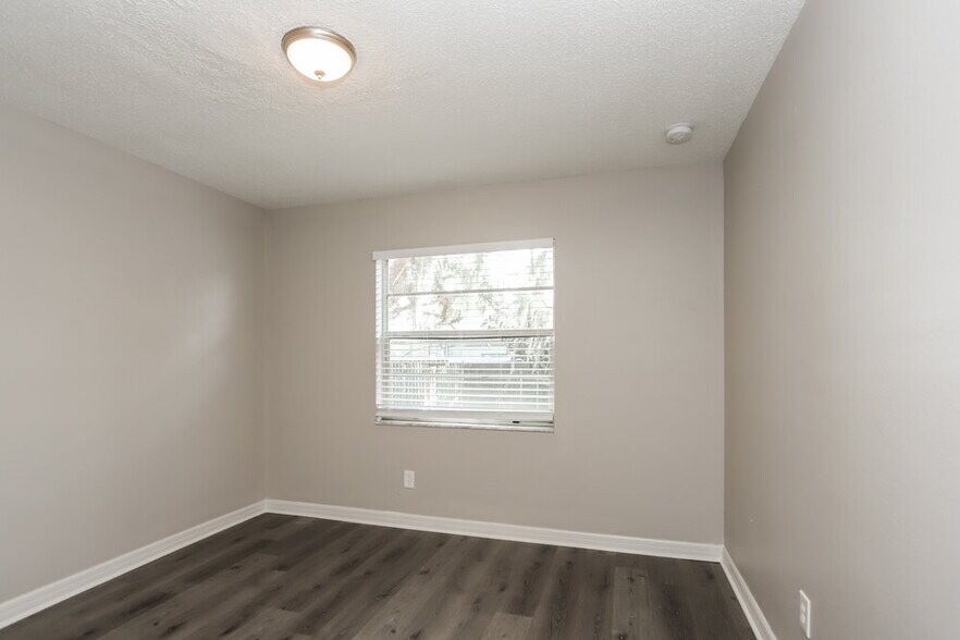 Building Photo - 11337 Blackbark Dr