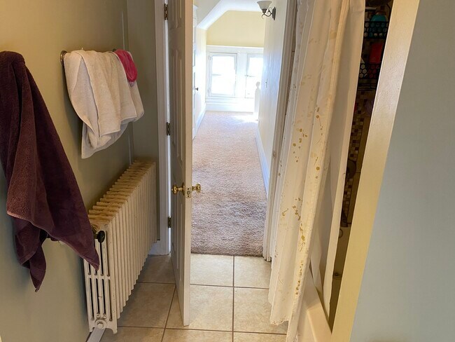 Building Photo - 2504 Girard Avenue South