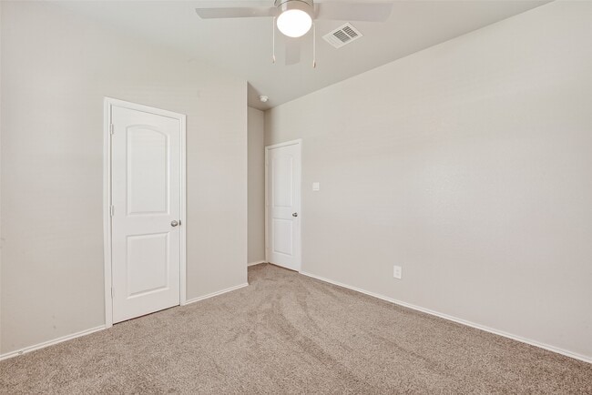 Building Photo - 21500 Rustic Elm Dr