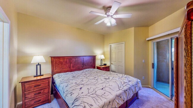Building Photo - Experience Las Vegas in style and comfort ...