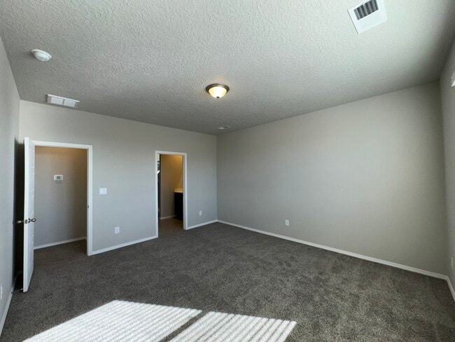 Building Photo - 752 Amatista Lp SE