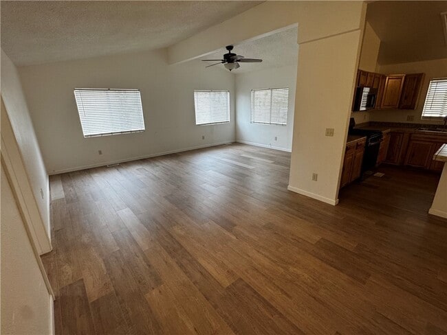 Building Photo - 1103 Copper Dr