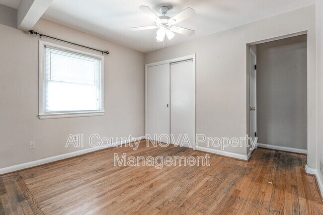 Building Photo - 4141 21st Rd N