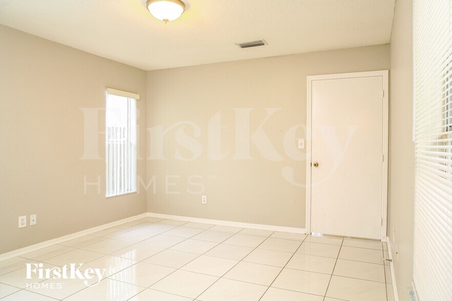 Building Photo - 14842 SW 171st Terrace