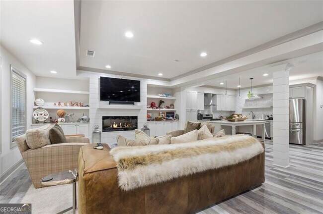Building Photo - 3362 Bryerstone Cir SE