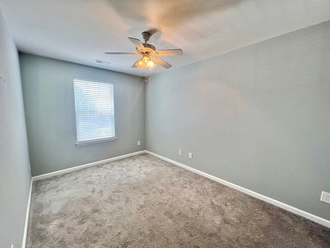 Building Photo - Charming 3BD, 2.5BA Raleigh Townhome with ...