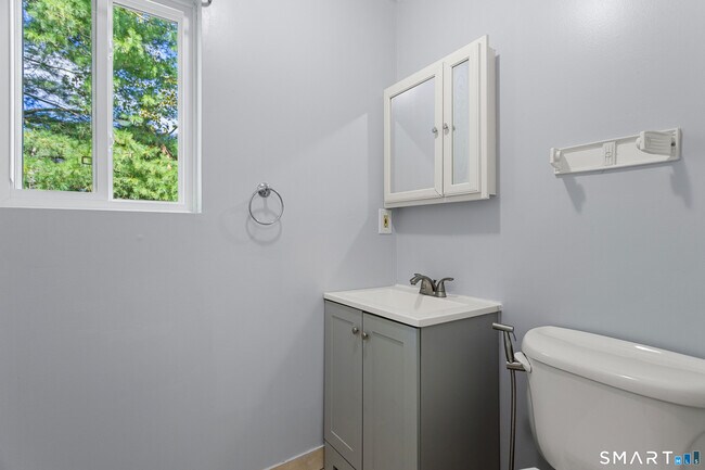 Building Photo - 124 Branca Ct