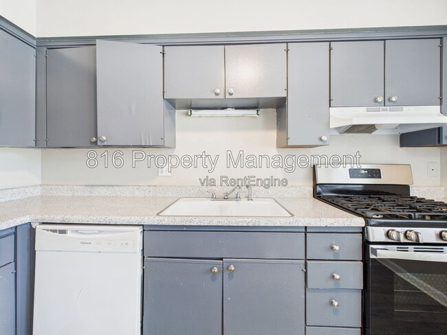 Building Photo - 8034 Campbell St