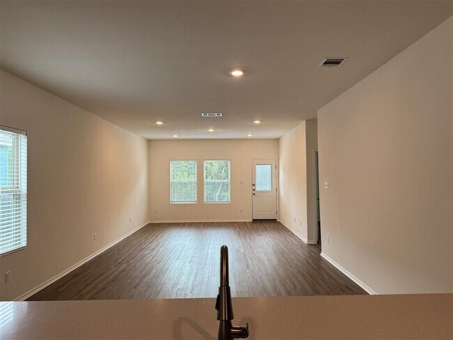 Building Photo - 560 Big Rocky Bend