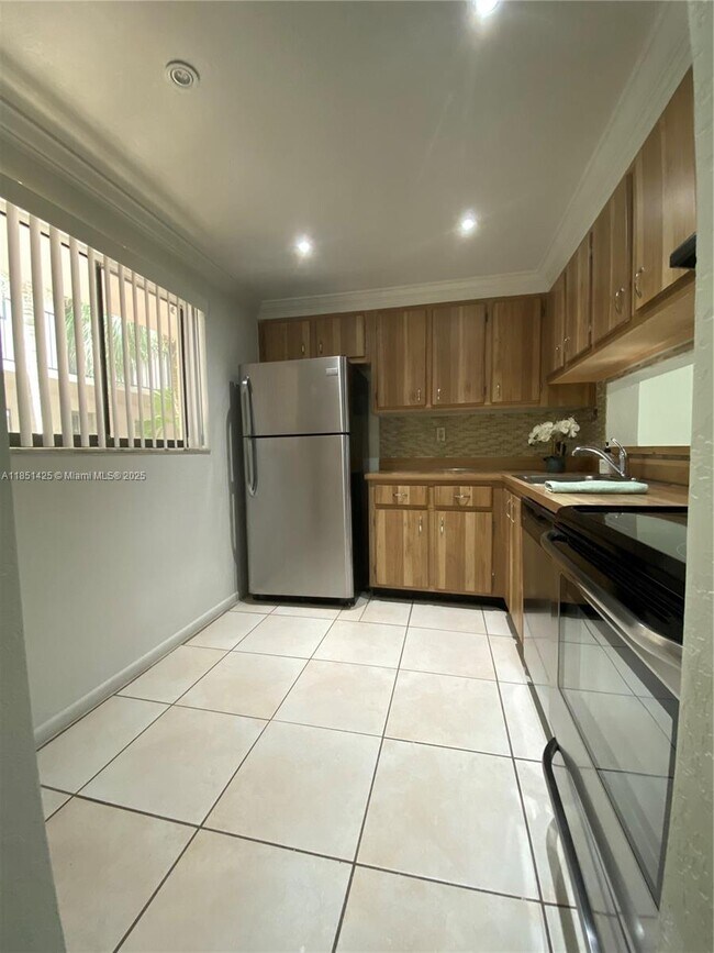 Building Photo - 8520 SW 133rd Avenue Rd