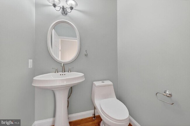 Building Photo - 12600 Maidens Bower Dr