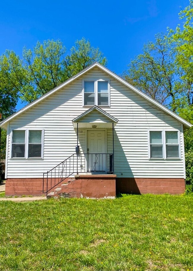Primary Photo - Italian Estates Property Management