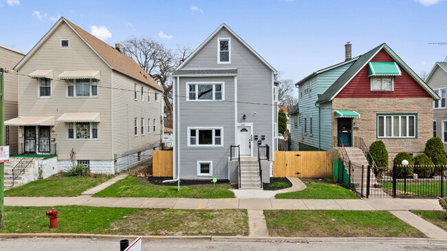 Primary Photo - 9419 S St Lawrence Ave