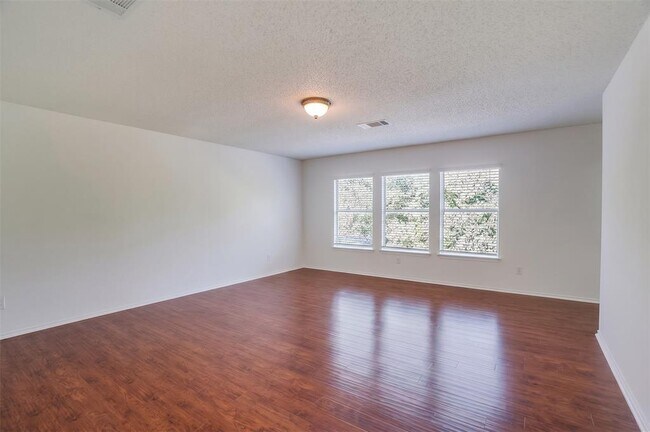 Building Photo - 2602 Stapleford Dr