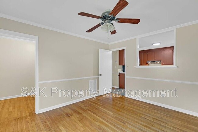 Building Photo - 350 Hughes Dr