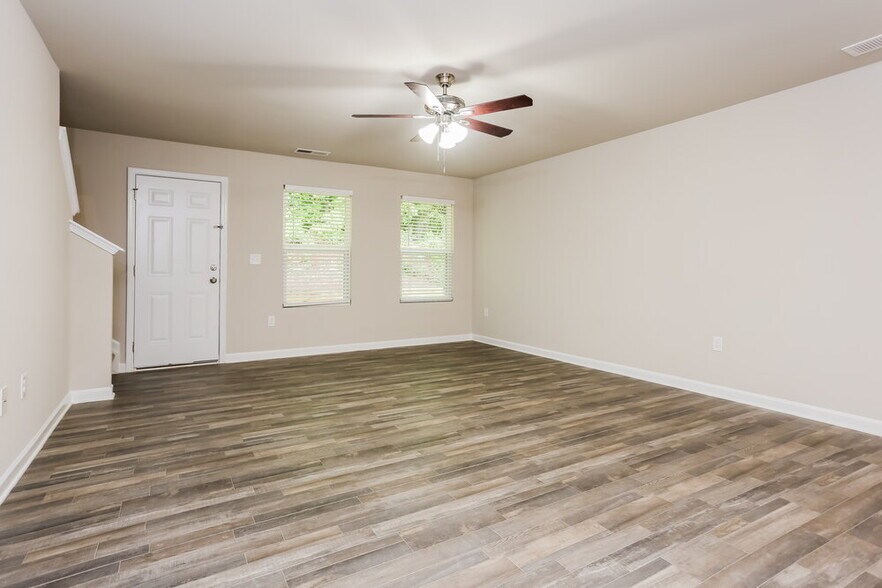 Building Photo - 2569 Wood Bend Ln