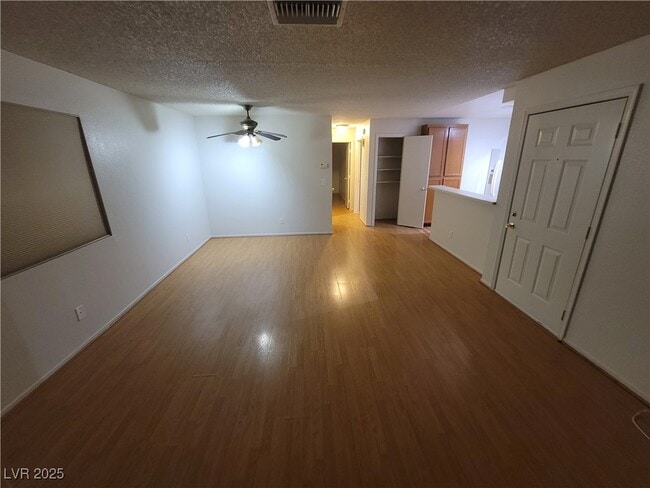 Building Photo - 2200 Highpointe Dr