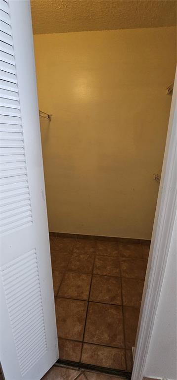 Building Photo - 805 Victoria Blvd