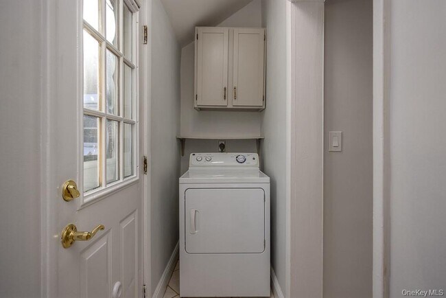 Building Photo - 120 S Broadway