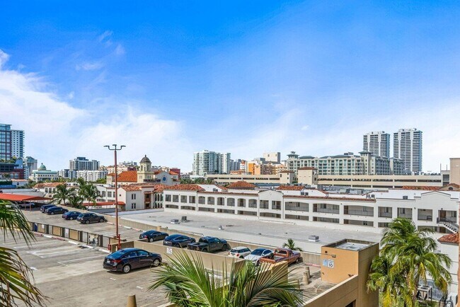 Building Photo - 651 Okeechobee Blvd