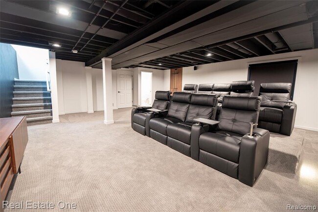 Building Photo - 3351 Cummings Ave