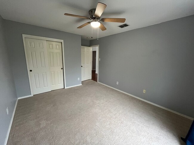 Building Photo - 15434 Grosbeak Pass