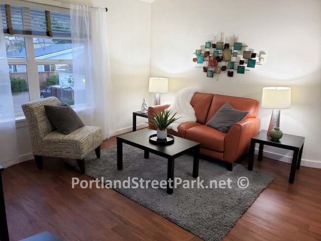 Large windows on 4 sides - 2929 Portland St