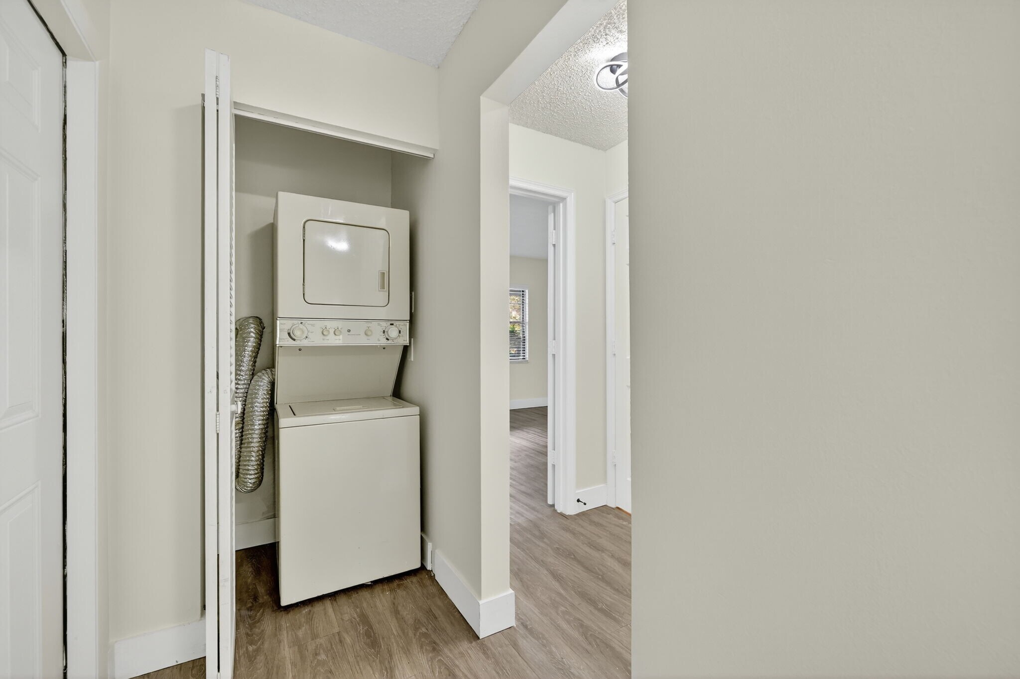 Building Photo - 2513 S 17th St