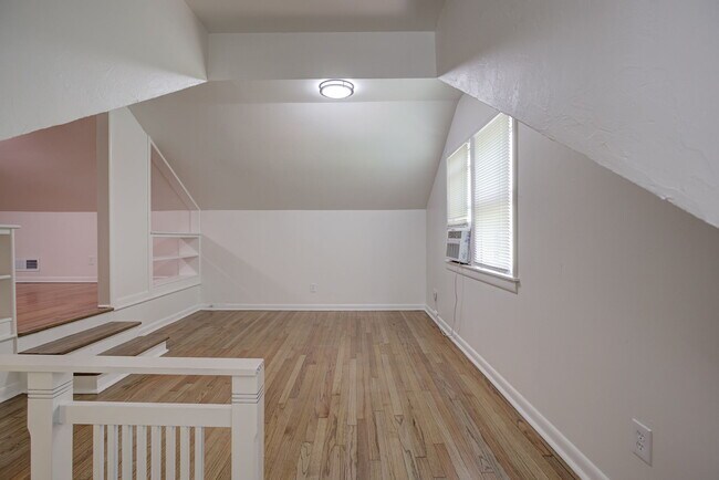 Building Photo - 821 NW 48th St