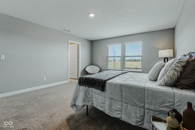 Building Photo - 144 Bluestem Ln