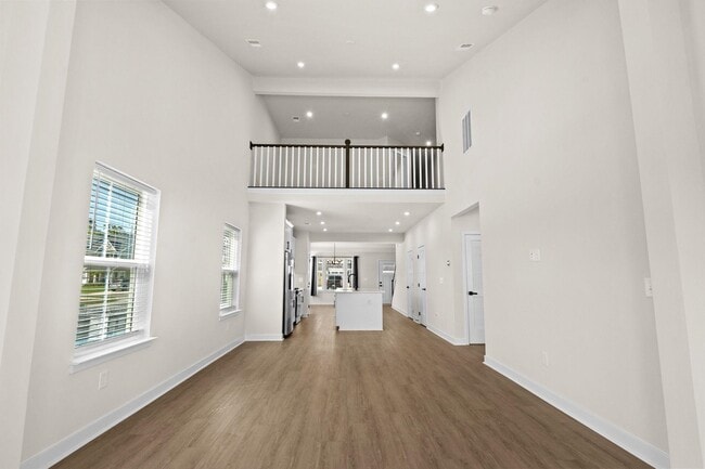 Building Photo - 2600 Elowen Ln