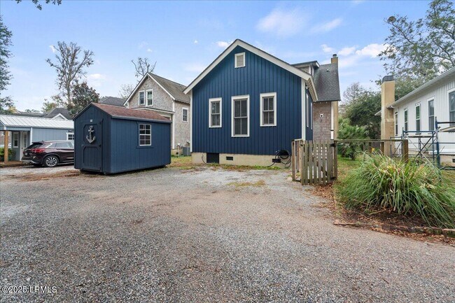 Building Photo - 217 Whelk Rd