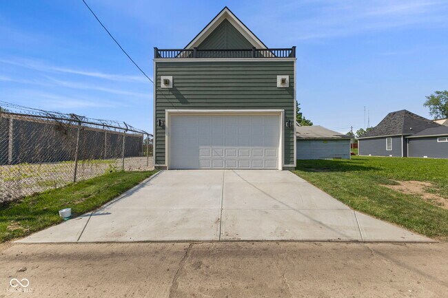 Building Photo - 1405 Deloss St