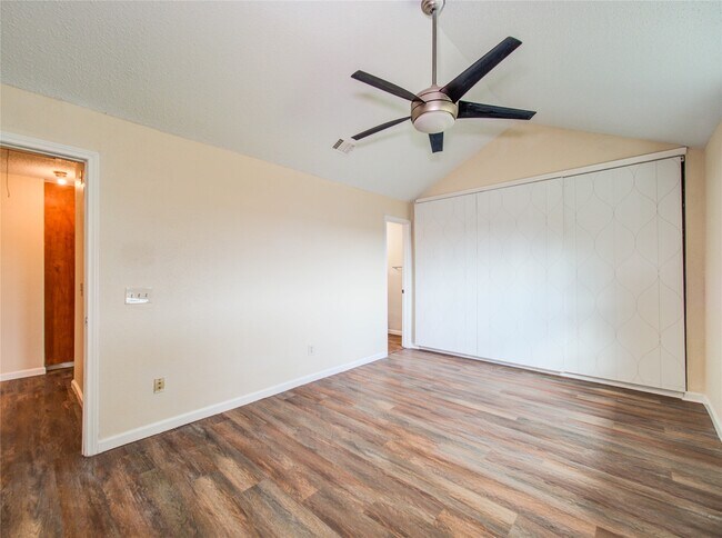 Building Photo - 3307 E Heatherock Cir