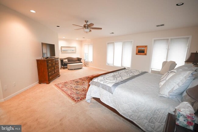 Building Photo - 6025 Orris St