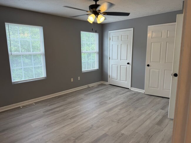 Building Photo - 1111 Northridge Dr