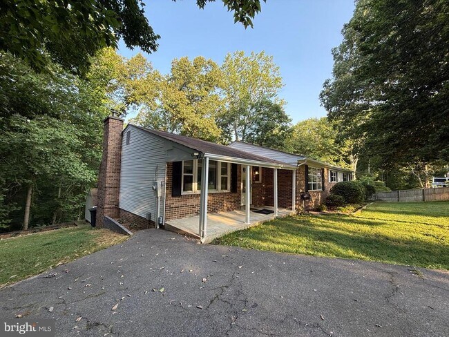 Building Photo - 29781 Oak Rd