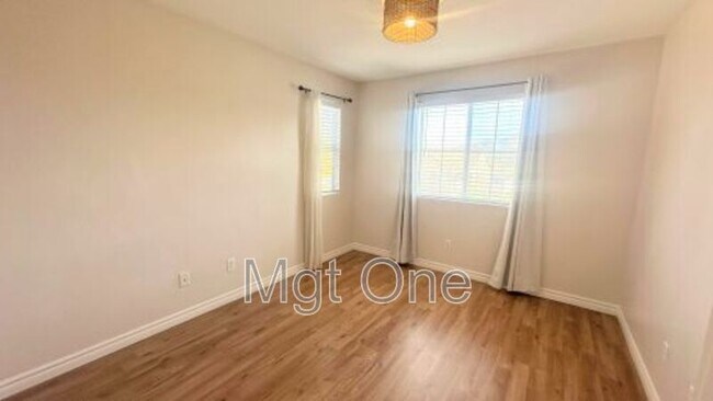 Building Photo - 15379 Avenida Fiesta