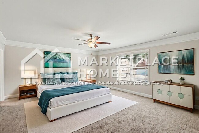 Building Photo - 845 Crescent Ln