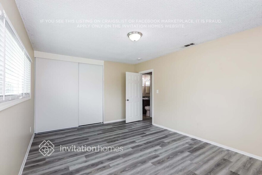 Building Photo - 8943 Conway Dr