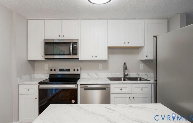 Building Photo - 5712 Willowbranch Dr
