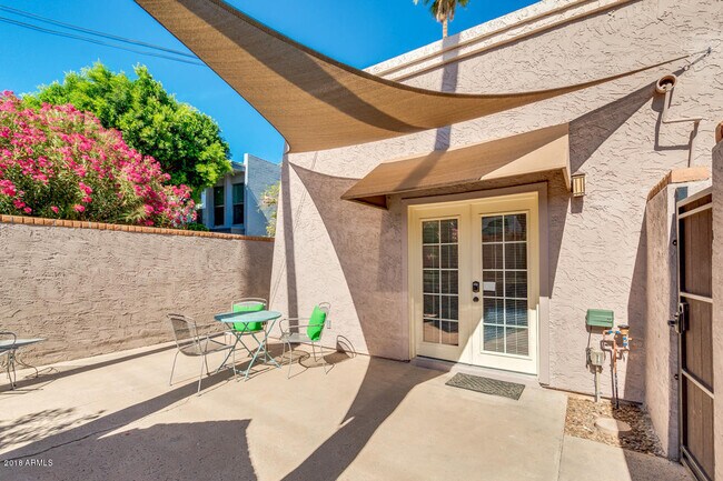 Building Photo - 7288 E Rancho Vista Dr