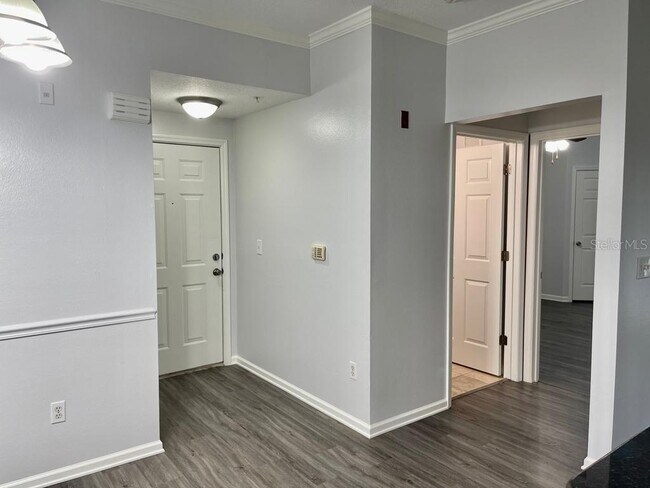 Building Photo - 14316 Fredricksburg Dr