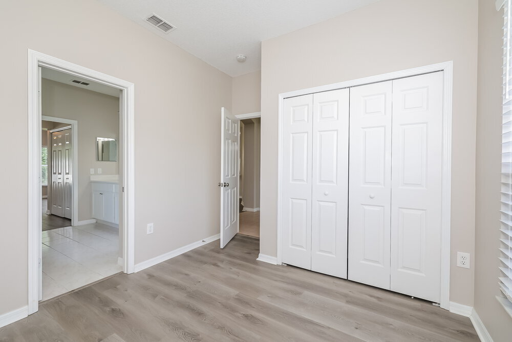 Building Photo - 556 Pinehurst Cove