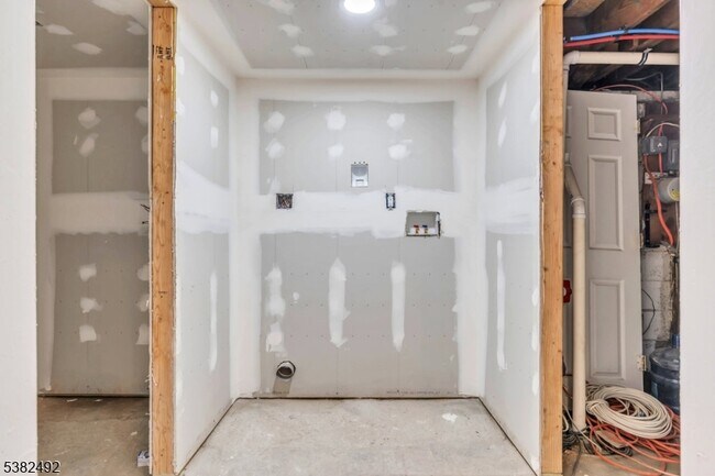 Building Photo - 55 Orchard Dr