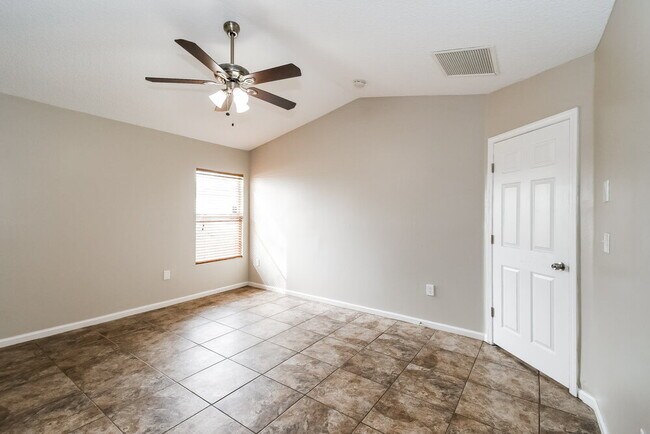 Building Photo - 9518 Arbor Oak Ln