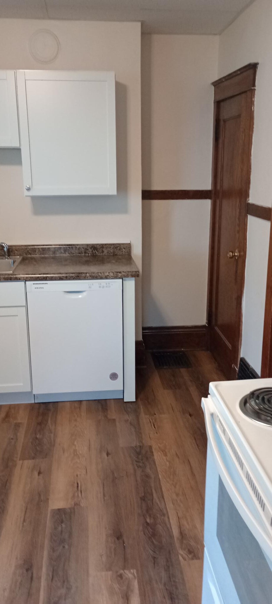 Building Photo - 515 2nd Ave