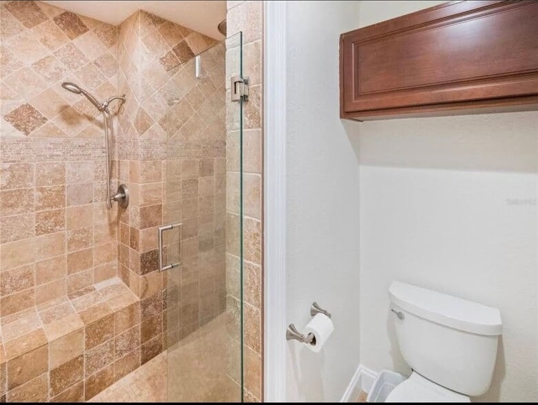 Master Bathroom - 968 Woodrose Ct